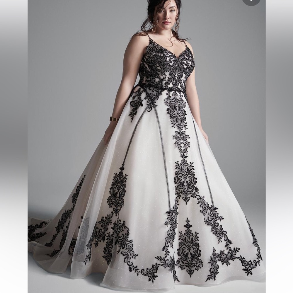 Beautiful Sottero & Midgley wedding dress